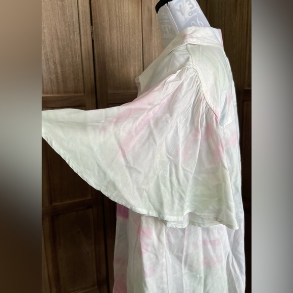 NWT Lane Bryant Women’s Tie Dyed Button Down. - Picture 4 of 7